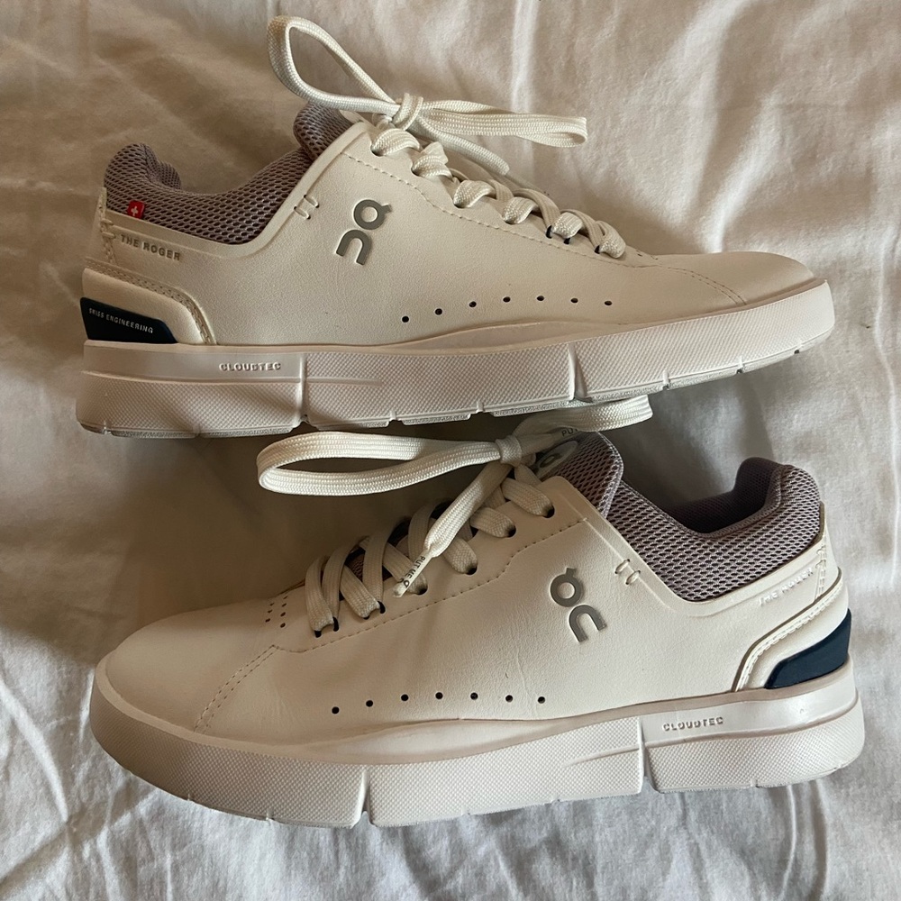 On Cloud Rodger Sneakers